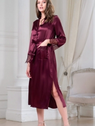 

	Бордовый длинный шелковый халат Sharon
	
 Бордовая одежда из шелка Флоранж