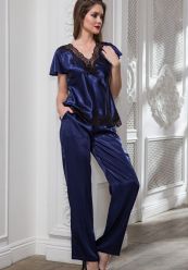 

	Комплект с брюками  Isabella
	
 Isabella одежда из шелка Флоранж